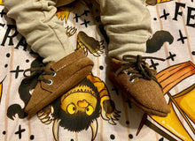 Load image into Gallery viewer, Mocha Modern Oxford