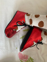 Load image into Gallery viewer, Roulette Red StarFall