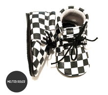 Load image into Gallery viewer, Checkered Modern Oxford