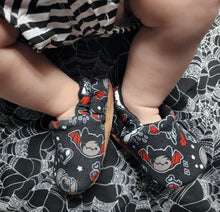 Load image into Gallery viewer, Emo Bat Kawaii Booties