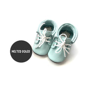 Load image into Gallery viewer, Mint Modern Oxford