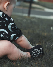 Load image into Gallery viewer, Outline Melted Smiles