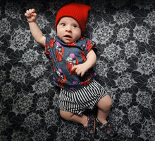 Load image into Gallery viewer, Emo Bat Kawaii Booties