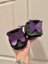 Load image into Gallery viewer, Modern Oxford Mariposa
