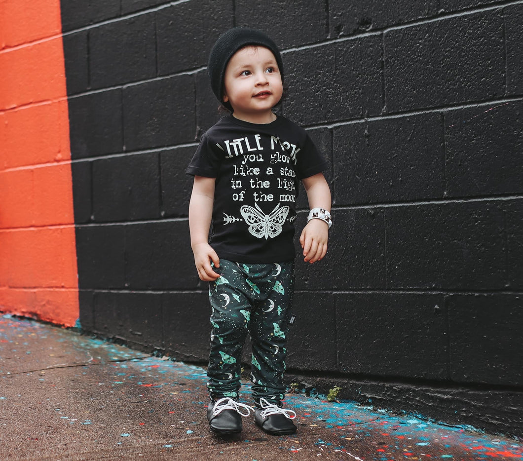 Monochrome Modern Oxford