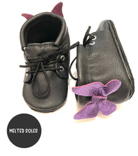 Load image into Gallery viewer, Modern Oxford Mariposa
