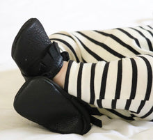 Load image into Gallery viewer, Black Leather Fringe Booties
