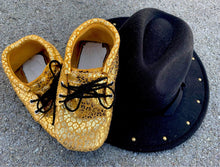 Load image into Gallery viewer, Gold Leopard Modern Oxford
